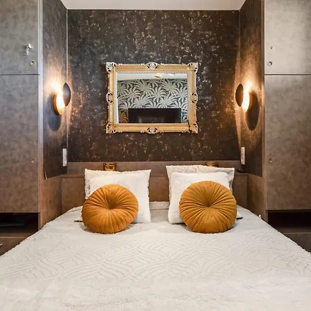 Amber Sea Heliopolis Sea View Terrace Fiber Wi-fi Recently Renovated Prázdninový dům *